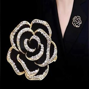 New! Flower Brooch with rhinestones
